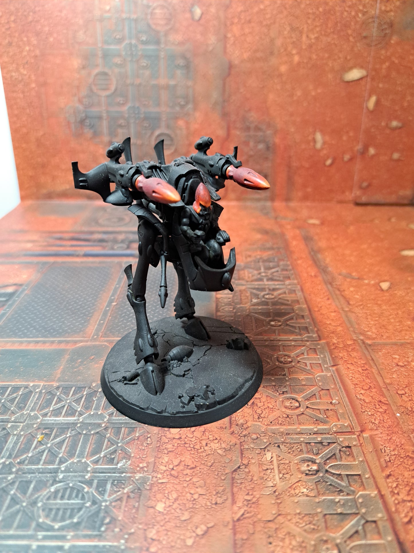 War Walker Aeldari Eldar Warhammer 40k teilweise bemalt