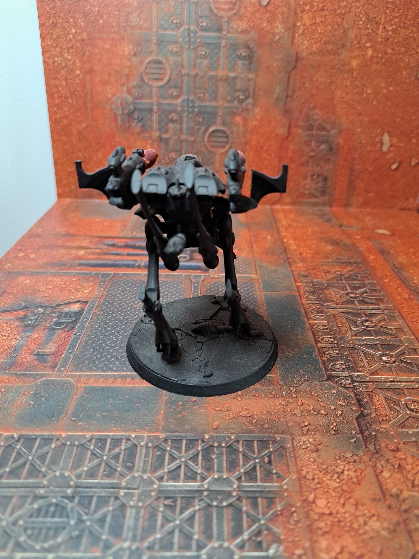 War Walker Aeldari Eldar Warhammer 40k teilweise bemalt