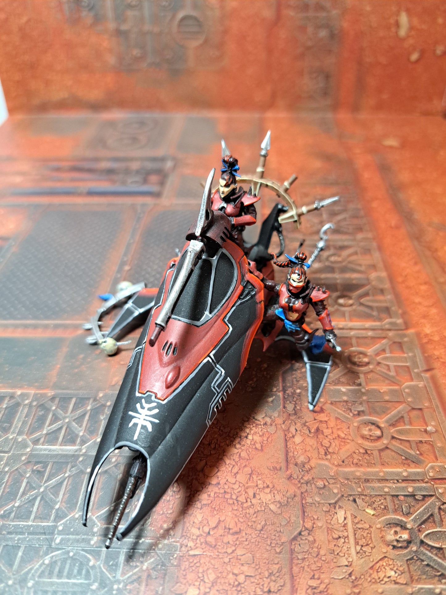 Vyper Drukhari Dark Eldar Jetbike Warhammer 40k bemalt