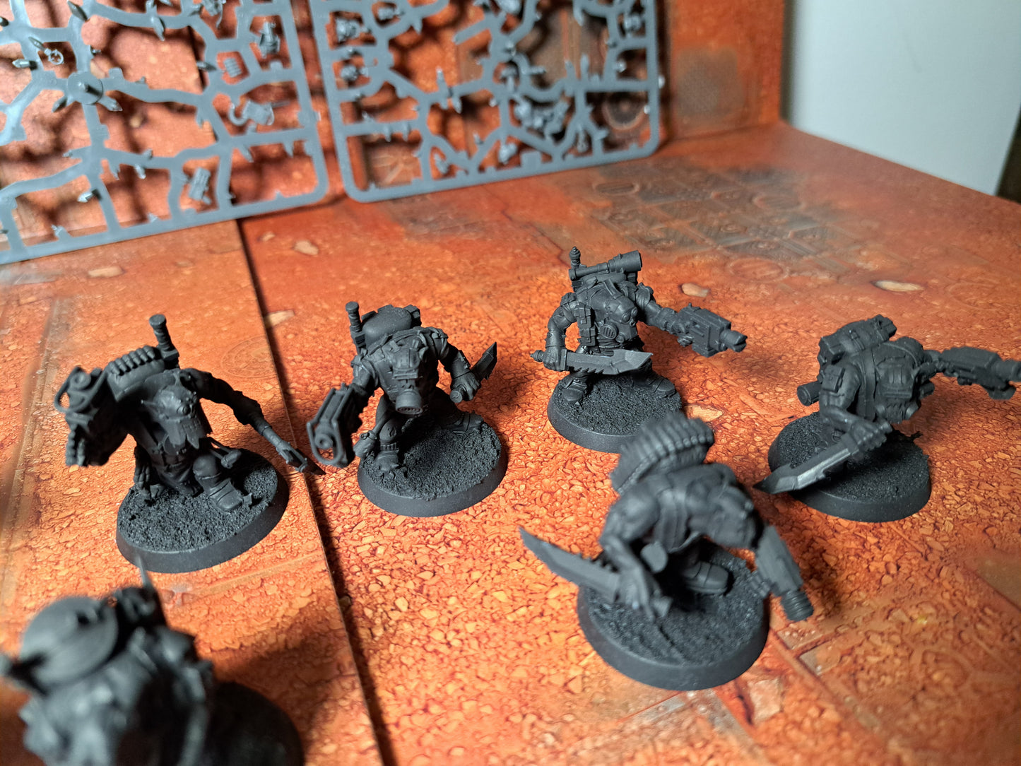 Ork Kommandos Warhammer 40k Kill Team Orks gebaut geprimed + Bitz
