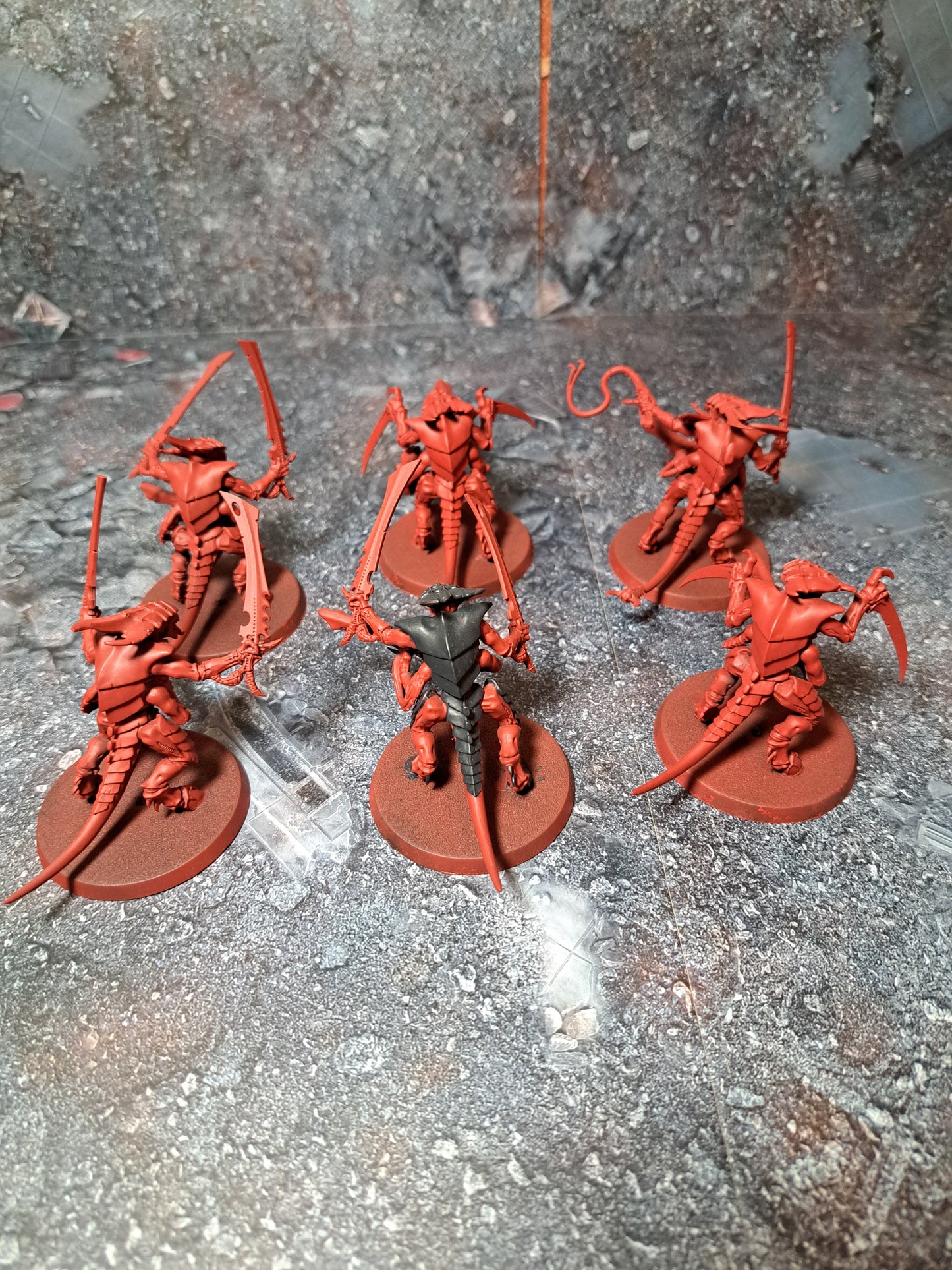 Tyranid Warriors x6 Tyranids Tyraniden Warhammer 40k teilweise rot geprimed