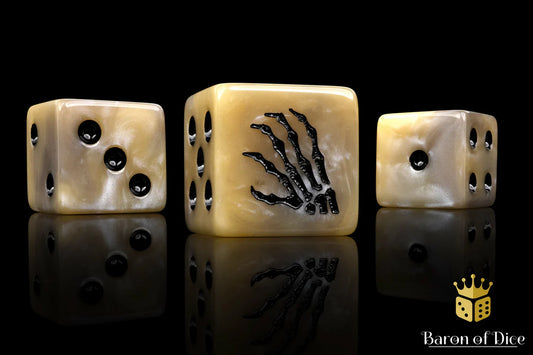 Baron of Dice Skeletons Rising – 25 eckige Würfel für Old Fantasy