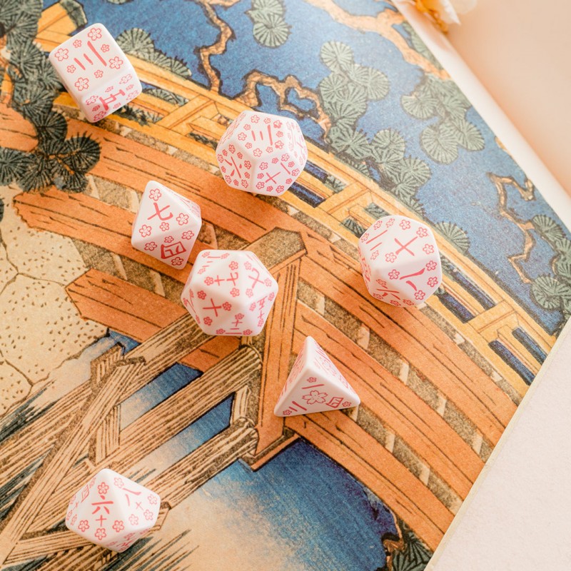 Japanese Dice Set: Cherry Blossoms Petals